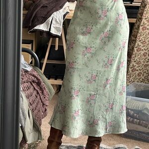 Elegant Floral Maxi Skirt in Green